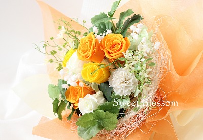 プリザーブドフラワーのオレンジ＆イエローのご両親贈呈用花束